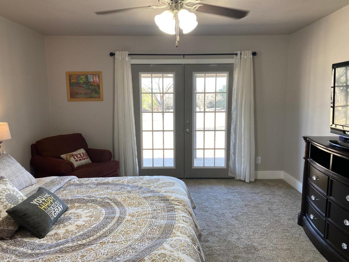 Texas Hill Country Ranch House - Great Views - Near Hidden Falls Park Smithwick Εξωτερικό φωτογραφία